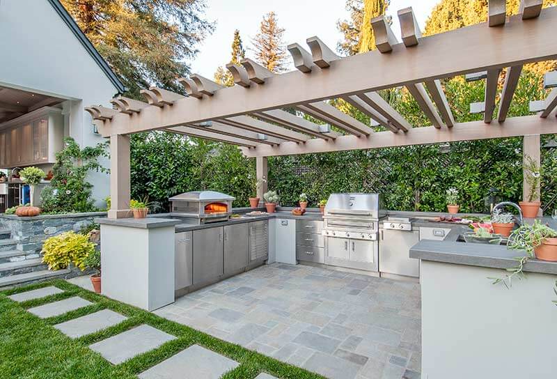 Outdoor kitchen with firepit best sale